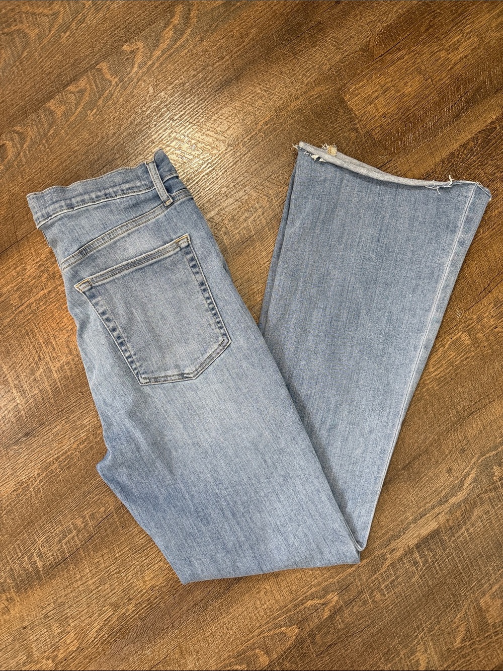 Frame High-Rise Wilson Raw Jeans Women’s Size 30